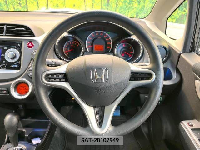 Honda FIT 2013-06 303310-11