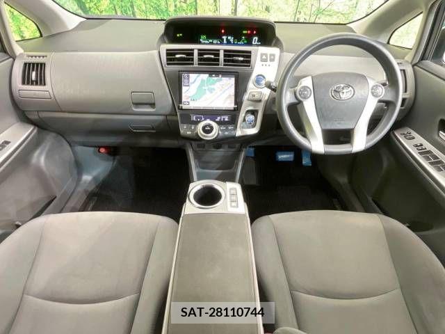 Toyota PRIUS ALPHA 2014-09 322242-1
