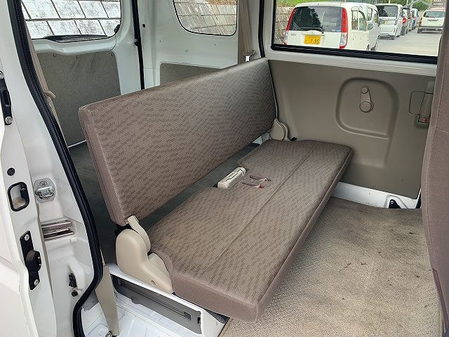 Mitsubishi MINICAB VAN 2017-09 24682-3