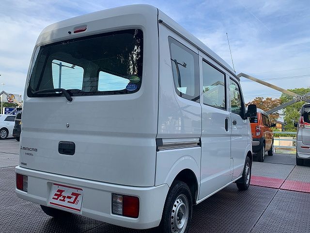 Mitsubishi MINICAB VAN 2017-09 24682-27