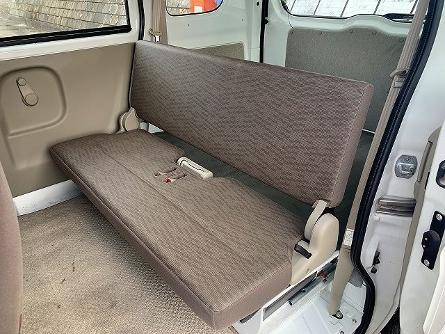 Mitsubishi MINICAB VAN 2017-09 24682-9
