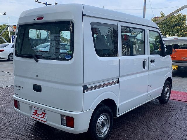 Mitsubishi MINICAB VAN 2017-09 24682-2