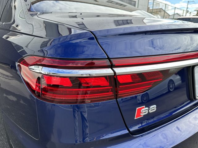 Audi S8 2020-09 195657-17