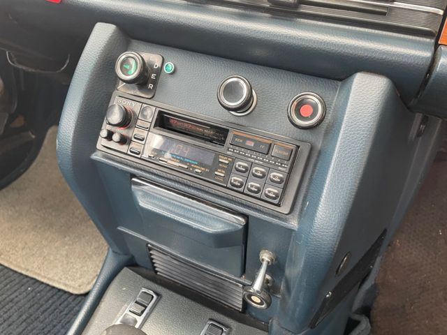 Mercedes Benz M-CLASS 1975-04 15986-2