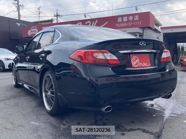 Nissan FUGA 2011-09 270682-6