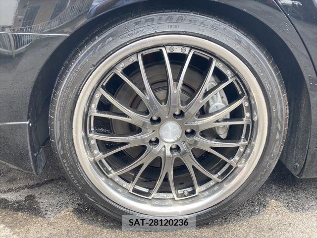 Nissan FUGA 2011-09 270682-15