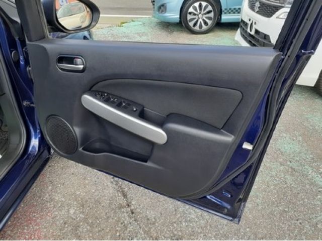 Mazda DEMIO 2012-10 23375-24
