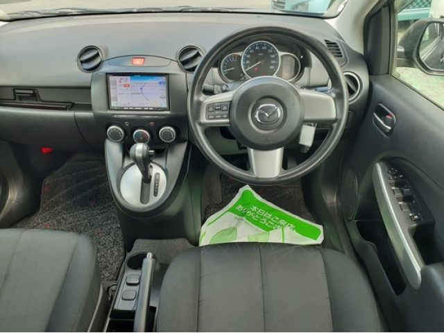 Mazda DEMIO 2012-10 23375-1