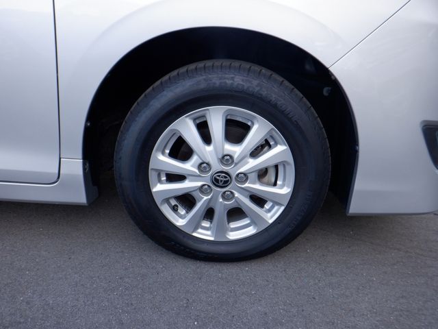 Toyota NOAH HYBRID 2019-09 21276-17