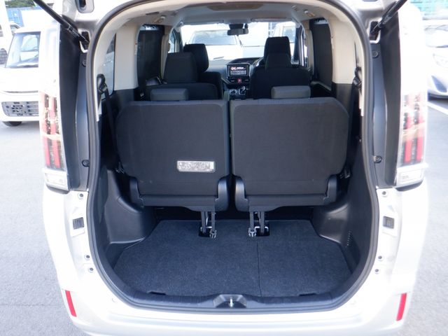 Toyota NOAH HYBRID 2019-09 21276-13