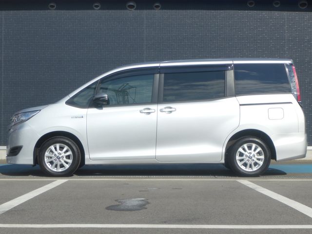 Toyota NOAH HYBRID 2019-09 21276-16