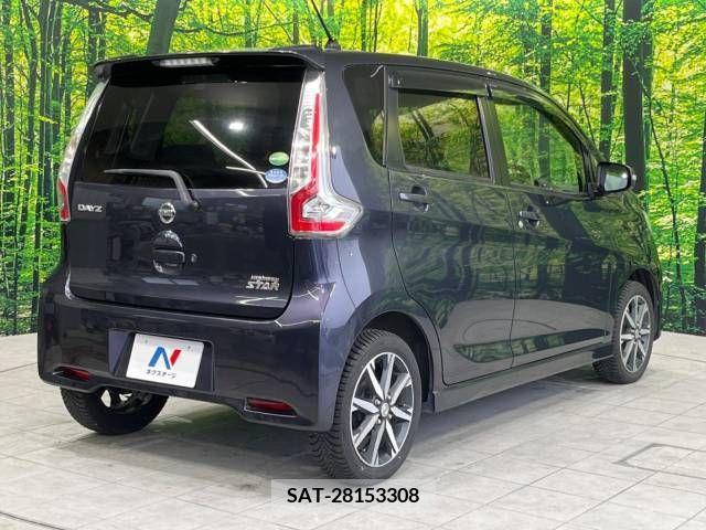 Nissan DAYZ 2017-08 323388-17