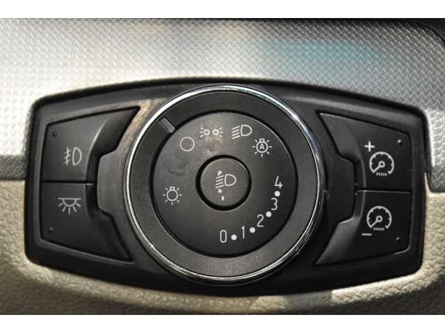Ford EXPLORER 2012-05 23570-11