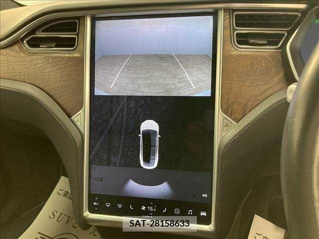 Tesla MODEL X 2017-12 332968-3