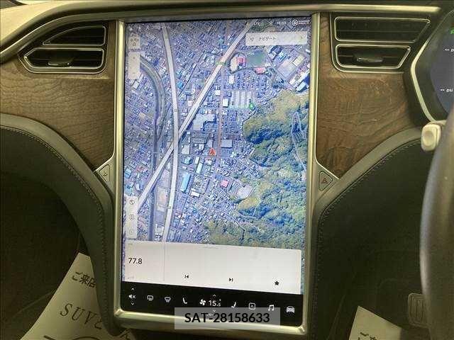 Tesla MODEL X 2017-12 332968-2