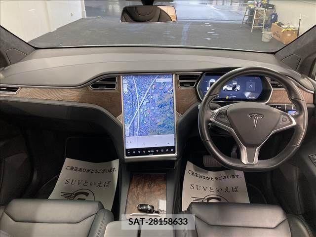 Tesla MODEL X 2017-12 332968-1