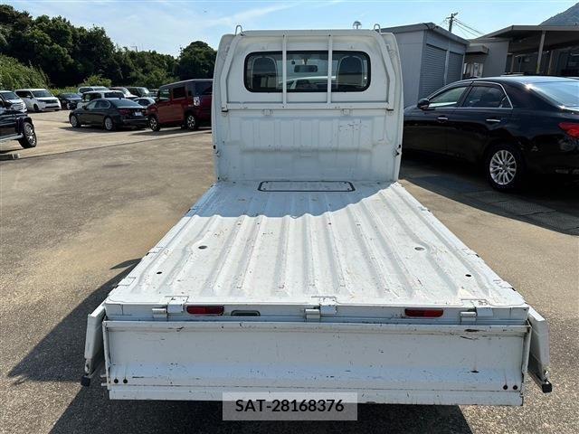 Nissan CLIPPER 2016-07 365504-9