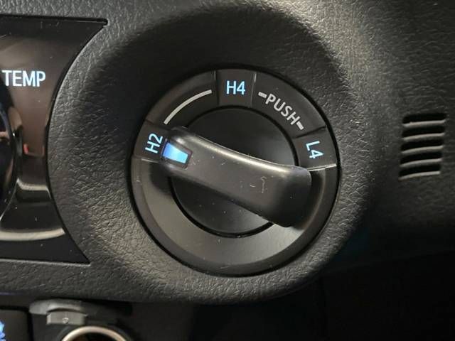Toyota HILUX 2021-06 187943-2
