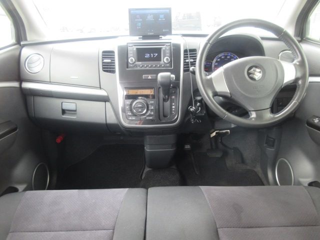 Suzuki WAGON R 2012-08 7368-6