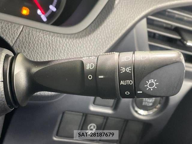 Toyota VOXY 2015-09 321448-7