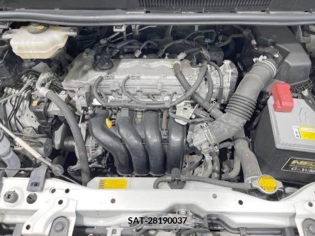 Toyota VOXY 2014-03 341769-18