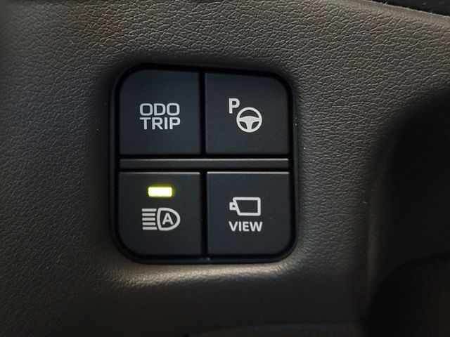 Toyota CROWN SEDAN 2018-08 23372-11