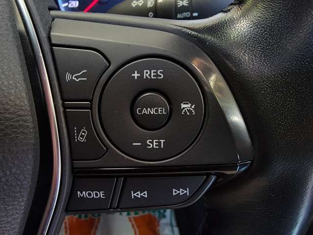 Toyota CROWN SEDAN 2018-08 23372-8
