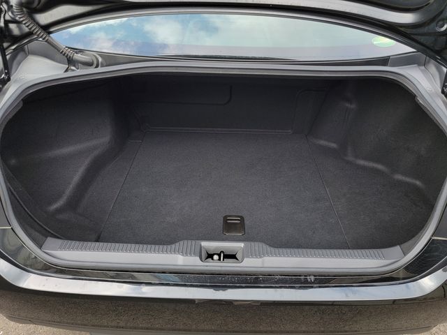 Toyota CROWN SEDAN 2018-08 23372-27
