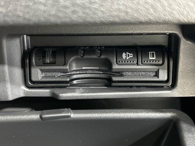 Nissan SERENA 2017-06 23338-7