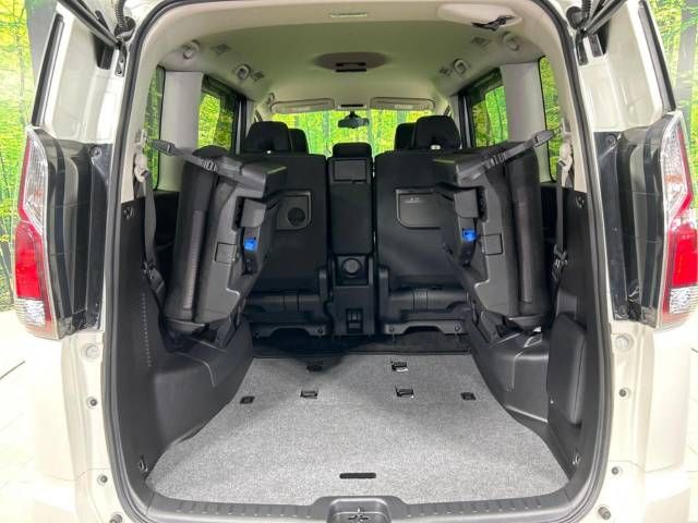 Nissan SERENA 2017-06 23338-13