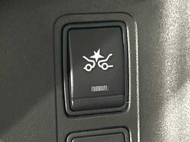 Nissan SERENA 2017-06 23338-6