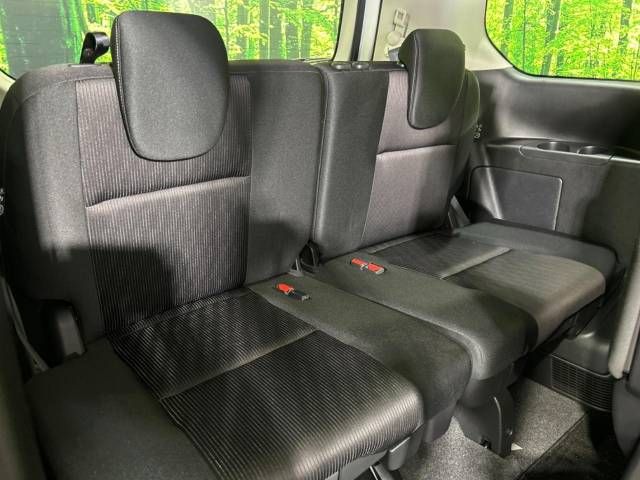 Nissan SERENA 2017-06 23338-12