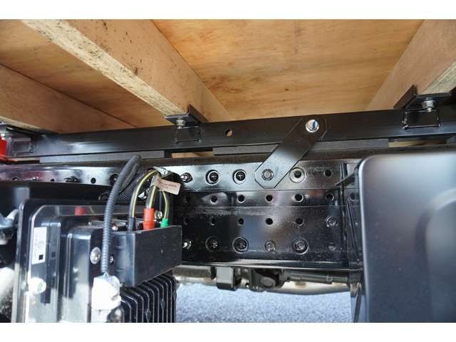 Mitsubishi CANTER 2023-04 13665-10
