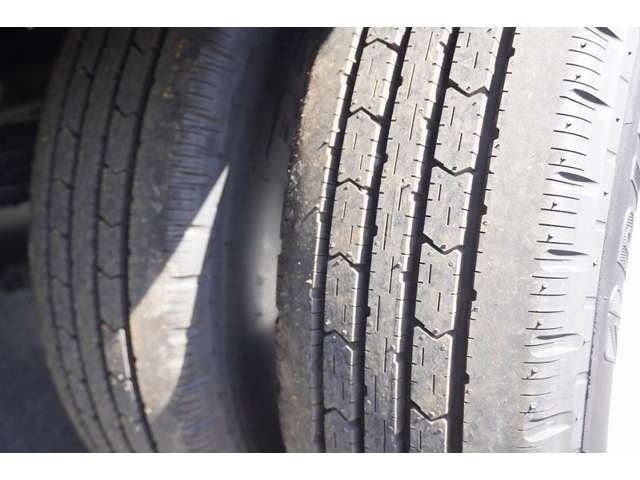 Mitsubishi CANTER 2023-04 13665-8
