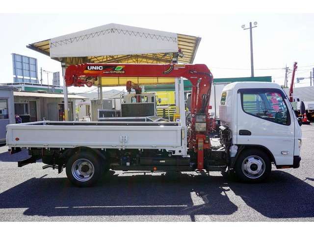 Mitsubishi CANTER 2023-04 13665-4