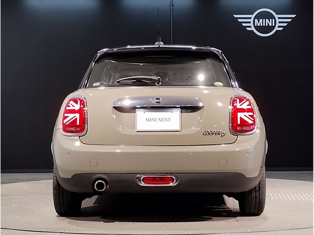 Bmw MINI 2019-02 190247-6