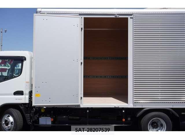 Mitsubishi CANTER 2023-04 263456-14