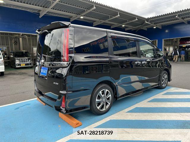 Toyota NOAH 2021-02 211761-4