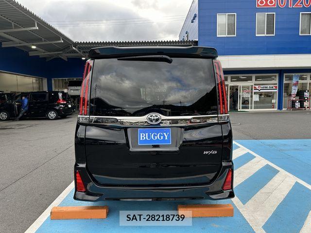 Toyota NOAH 2021-02 211761-5