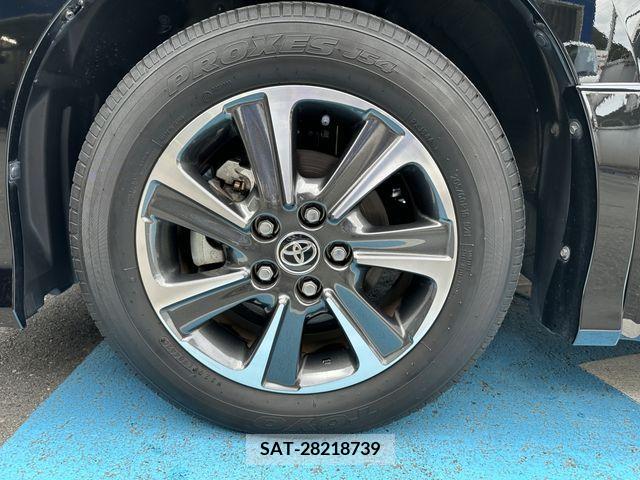 Toyota NOAH 2021-02 211761-8