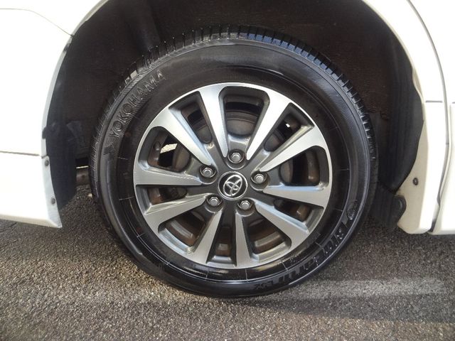 Toyota ESQUIRE 2015-06 6163-26