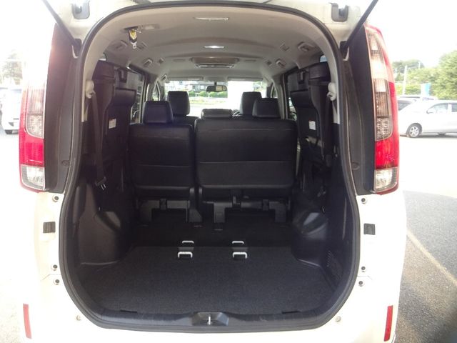 Toyota ESQUIRE 2015-06 6163-9