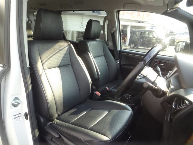 Toyota ESQUIRE 2015-06 6163-6