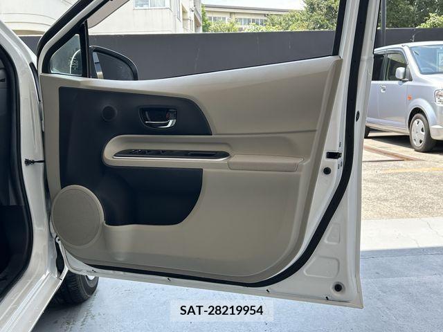 Toyota AQUA 2014-05 356143-26