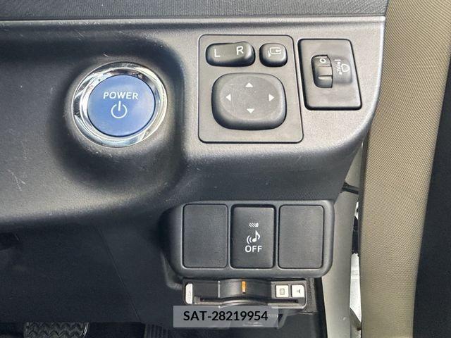 Toyota AQUA 2014-05 356143-19