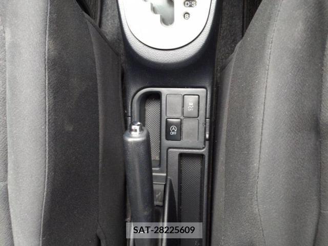 Toyota VITZ 2015-06 352621-19