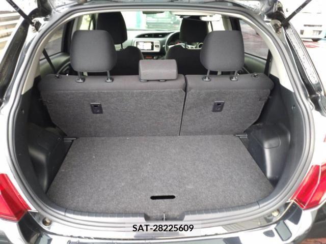 Toyota VITZ 2015-06 352621-26