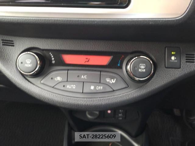 Toyota VITZ 2015-06 352621-16