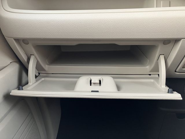Honda N BOX 2018-03 2559-24