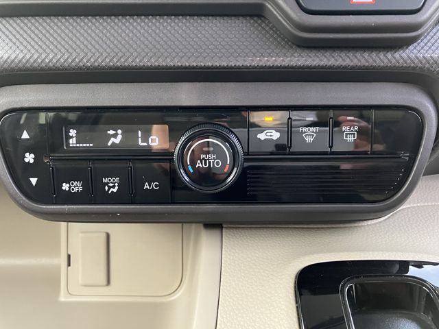Honda N BOX 2018-03 2559-17
